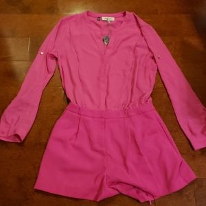 Short pink jumpsuit